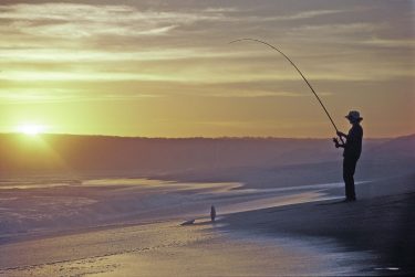 おすすめの釣り用温度計10選！プロが水温と釣りの関係を解説